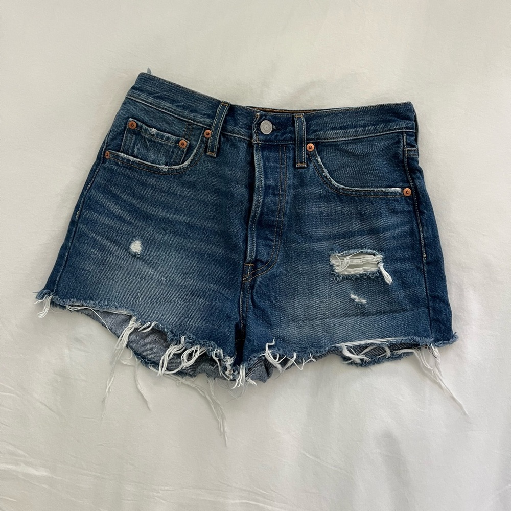 Levi’s Sz 27 Jean cutoff shorts